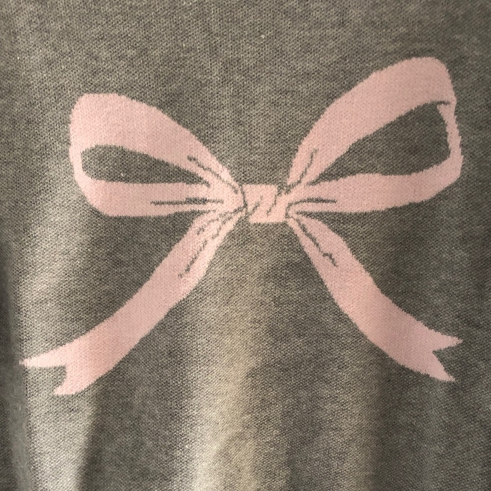 No Boundaries Gray Crewneck Sweater with Pink Bow - Picture 3 of 3